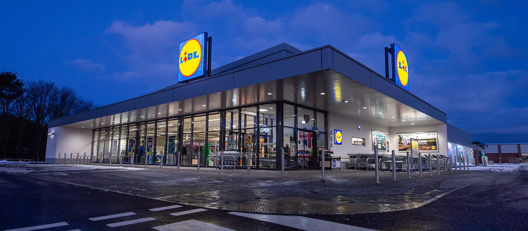 Lidl store at night